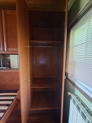 Dormitorio completo madera: Cama y Armario