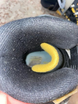 Patines en línea Rollerblade negros y amarillos
