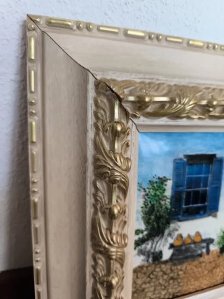 Cuadro decorativo beige y dorado