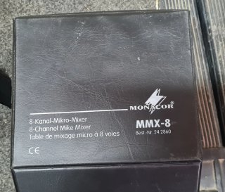 Mini mesa de mezclas Monacor MMX-8