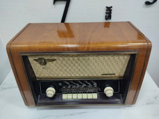 Radio Telefunken A-4167 Allegretto Vintage