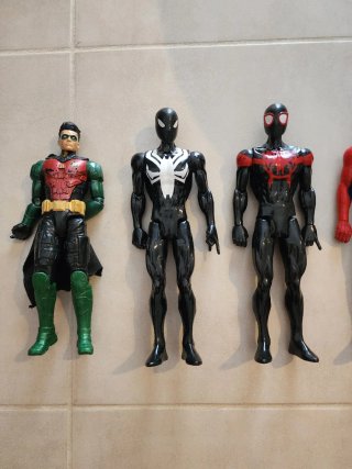 Lote Figuras Marvel y DC: Spiderman, Miles Morales