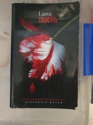 Luna nueva (Saga Crepúsculo 2)
