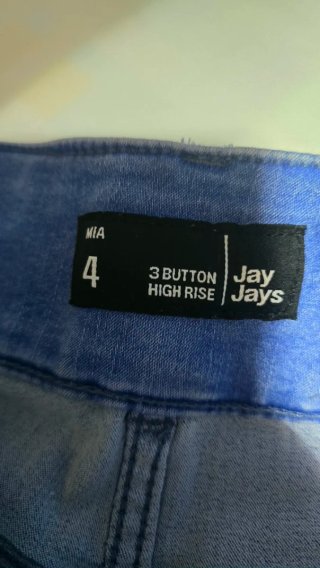 Pantalón vaquero corto talla S