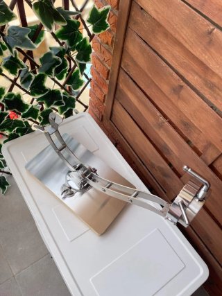 Jamonero Giratorio Profesional Inox