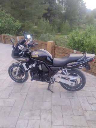 Yamaha Fazer Negra