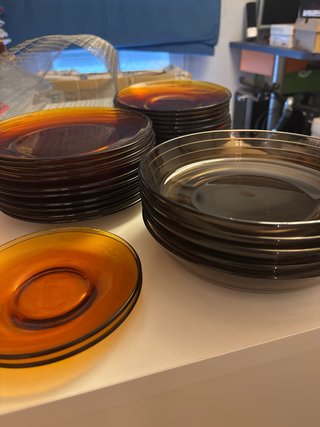 Vajilla Duralex Cristal ámbar y gris