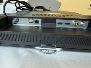 Pantalla 32 pulgadas  LED TV Negra STREAM SUSTEM