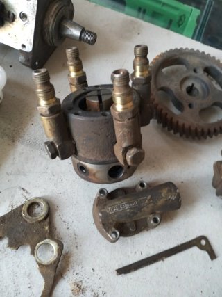 Bomba combustible Nissan A4 28