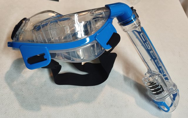 Maschera con tubo snorkel con supporto GoPro