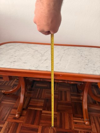 Mesa de centro de mármol y madera