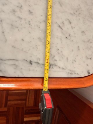 Mesa de centro de mármol y madera