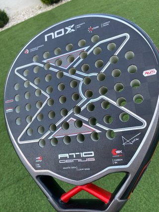 Pala Padel Nox AT10 18K Tapia 2023