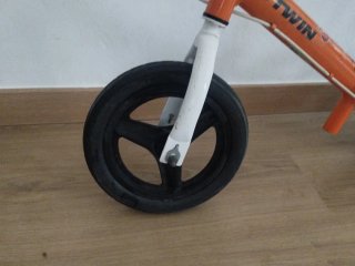 Bicicleta Btwin senza pedali