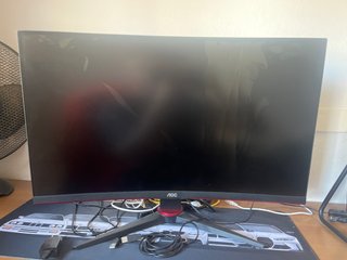 Monitor AOC 27 Curvo Negro