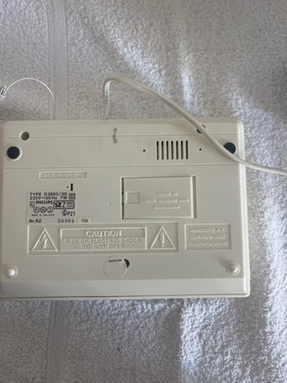 Radio Despertador Philips D-3620 Beige