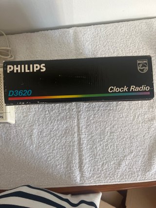 Radio Despertador Philips D-3620 Beige