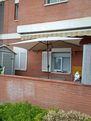 Mesa y parasol terraza rectangular