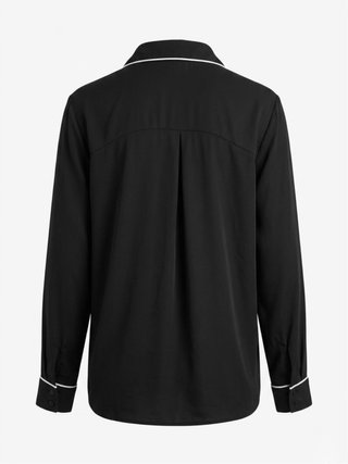 Camisa fluida negra elegante con ribete blanco