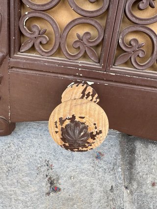 Perchero de madera decorativo