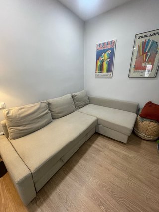 Sofá cama beige con chaise longue - Ikea FRIHETEN