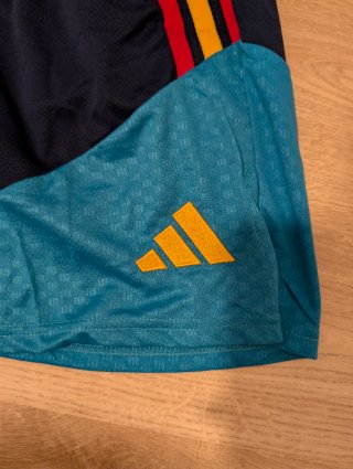Conjunto España Mundial 2026 entreno Adidas.