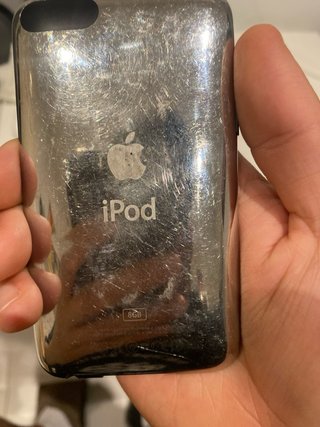 2 iPods: Touch 8GB + Nano 7ª Gen 16GB