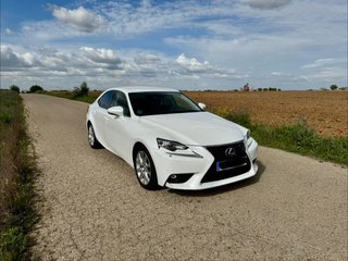Lexus IS300H