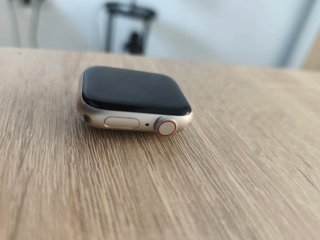 Apple Watch SE GPS + Cellular 40mm