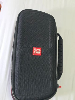 Nintendo Switch Blu e Rosso + accessori + gioco