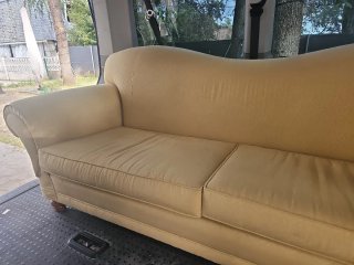 Sofá de tela amarillo 2.20x83.
