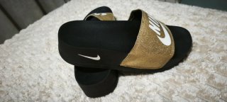 Chanclas Nike Plataforma Doradas
