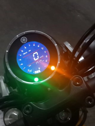 Yamaha XSR 125 Amarilla y Negra