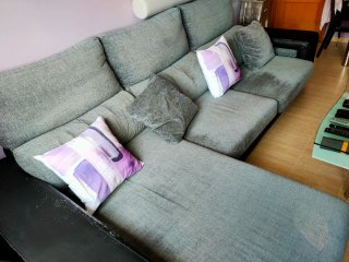 Sofá Chaise Longue 3 plazas + 2 puffs