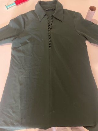 Blusa verde con botones de color verde