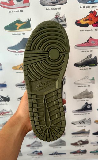 Jordan 1 Low Travis Scott