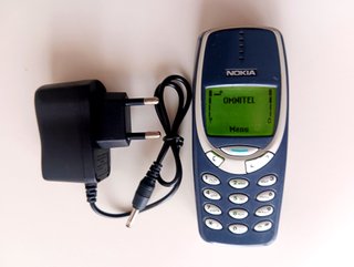Nokia 3310 Funzionante + Batteria + Caricabatterie
