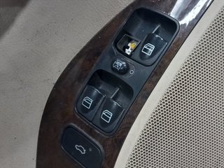 GUARNECIDO PUERTA DELANTERA IZQUIERDA MERCEDES-BE