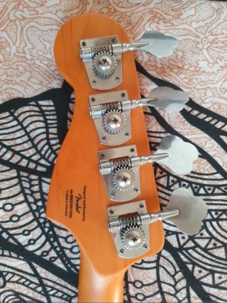 Squier Precision 40th Anniversary