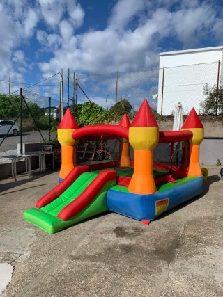 Castillo Hinchable Bob Esponja 3x3m más castillo