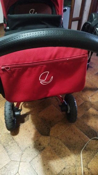 Carrito de bebé Jane rojo y negro