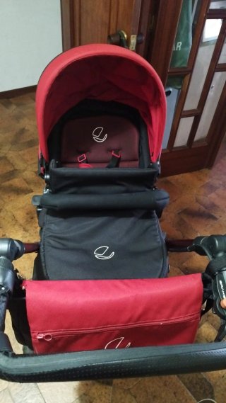 Carrito de bebé Jane rojo y negro