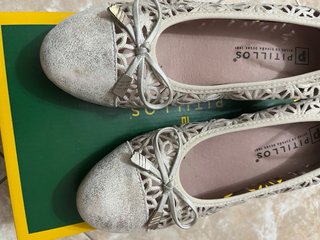 Zapatos Pitillos mujer beige y plata