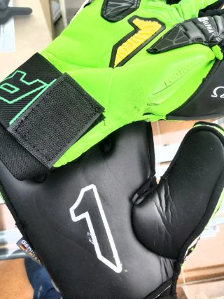Guantes Portero Rinat Egotiko Alpha