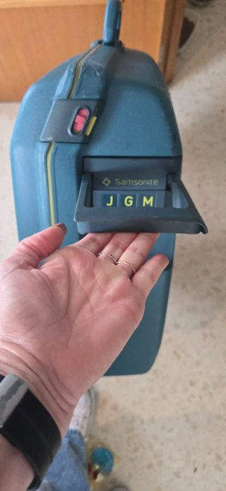 Maleta Samsonite rígida 23kg