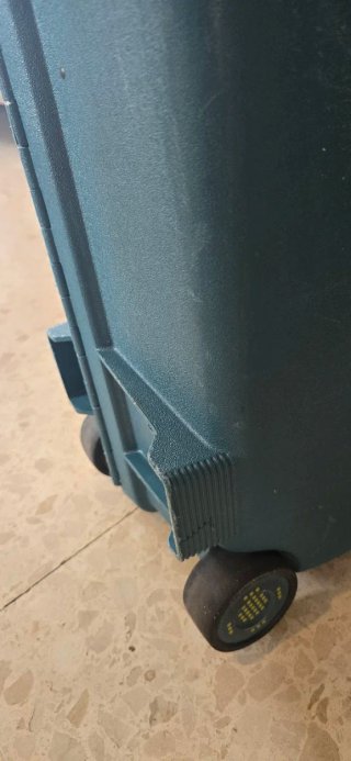 Maleta Samsonite rígida 23kg