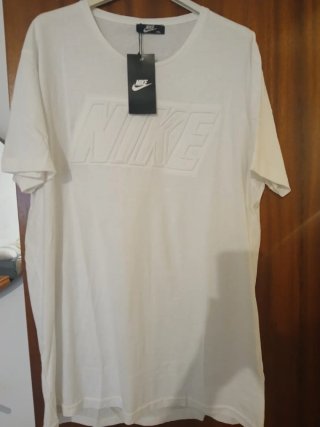 Camiseta Nike XXL sin estrenar