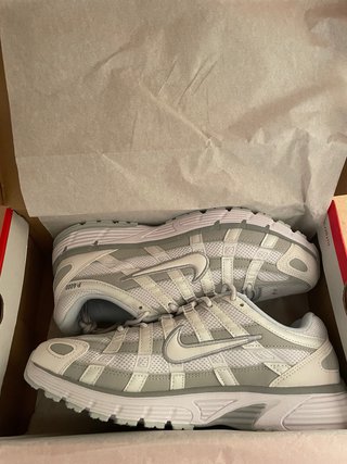 Nike P6000 Talla 41 Blanco y Gris