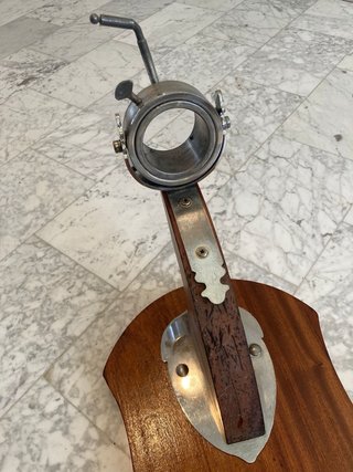 Jamonero giratorio madera y metal