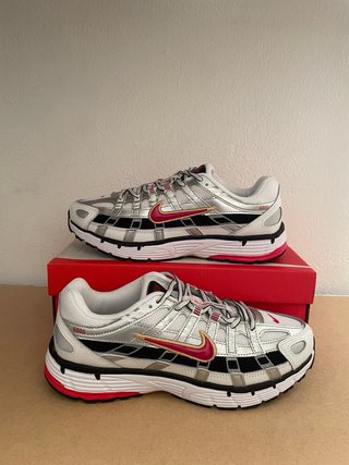 Nike P6000 Rojas Talla 42